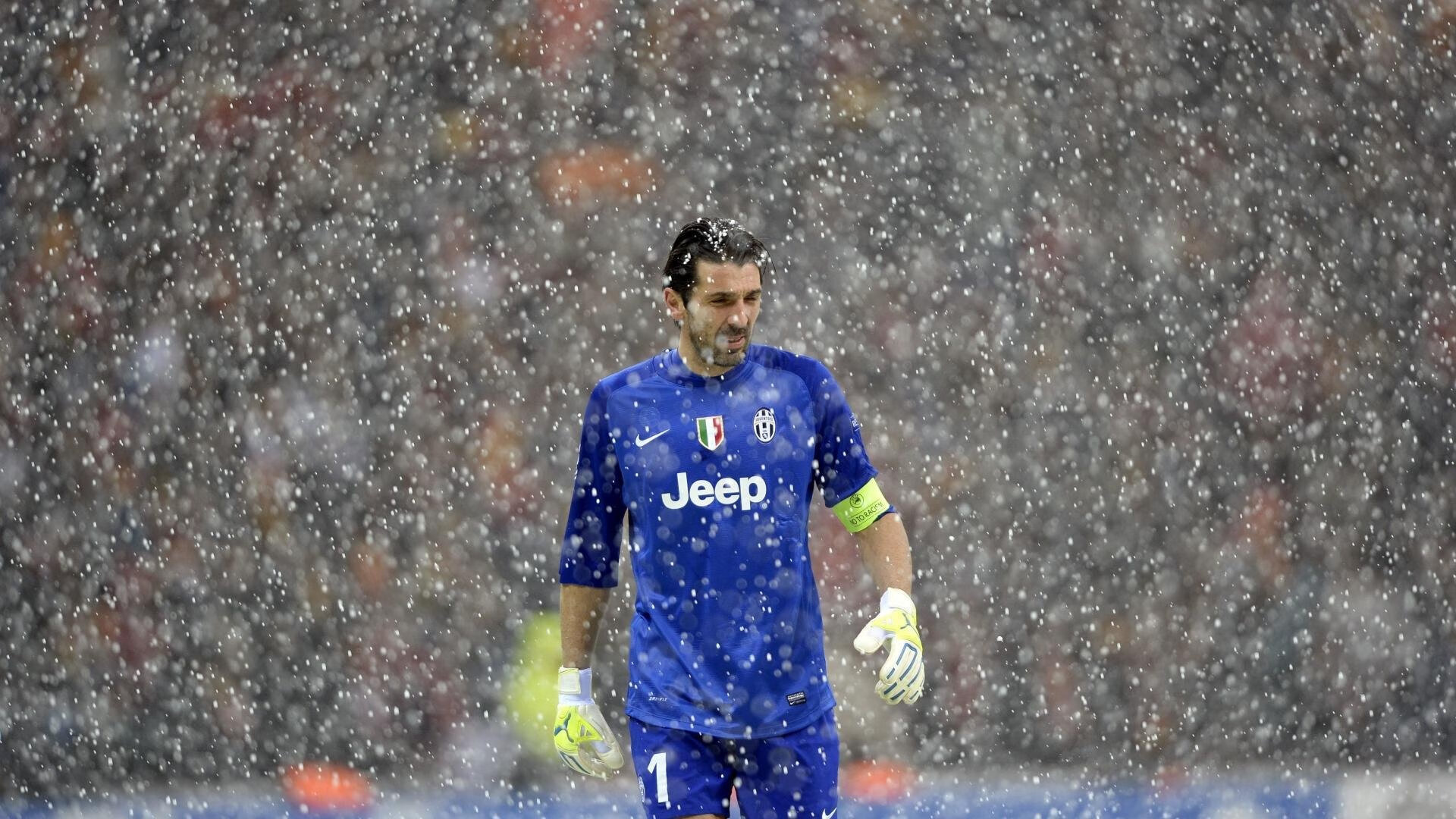 九游官网pc-莱比锡红牛球员集体做客肯德基，放松心情迎接比赛，莱比锡红牛换帅